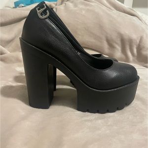 platform black heels